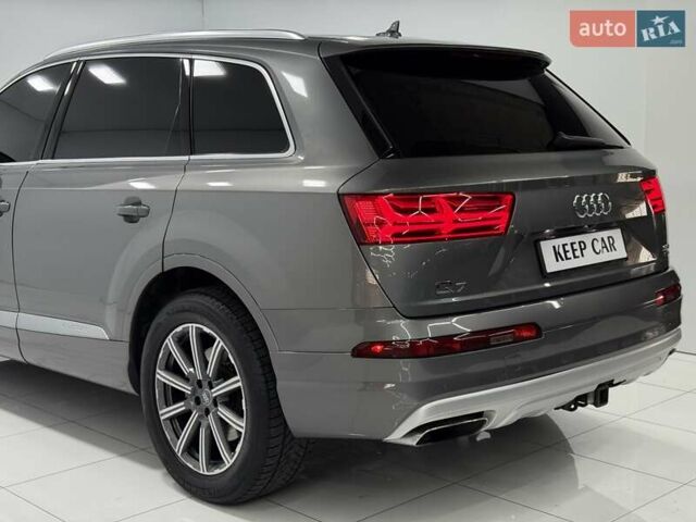 Сірий Ауді Ку 7, об'ємом двигуна 3 л та пробігом 207 тис. км за 29900 $, фото 15 на Automoto.ua