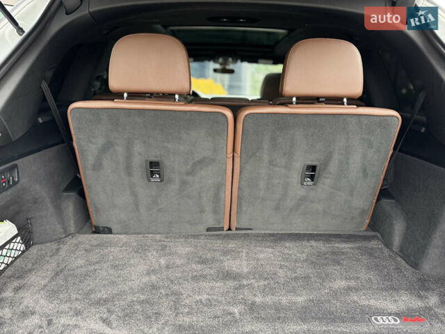 Серый Ауди Ку 7, объемом двигателя 2 л и пробегом 212 тыс. км за 29000 $, фото 20 на Automoto.ua