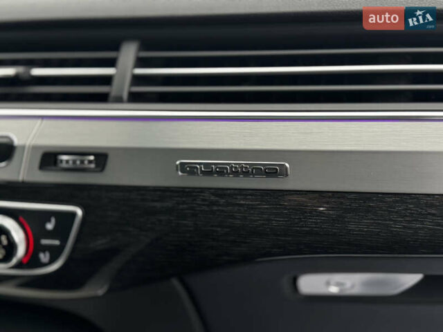 Серый Ауди Ку 7, объемом двигателя 2.97 л и пробегом 207 тыс. км за 42000 $, фото 67 на Automoto.ua