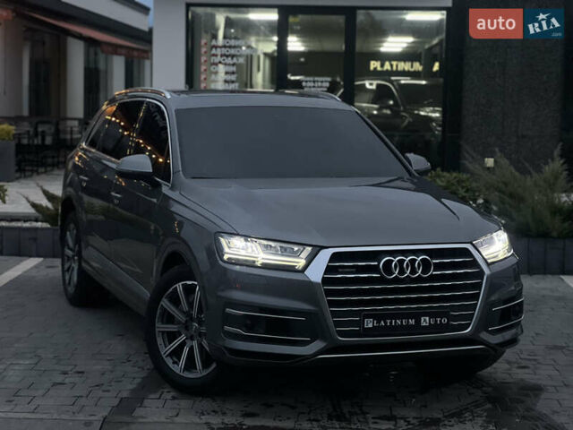 Серый Ауди Ку 7, объемом двигателя 3 л и пробегом 170 тыс. км за 36700 $, фото 1 на Automoto.ua