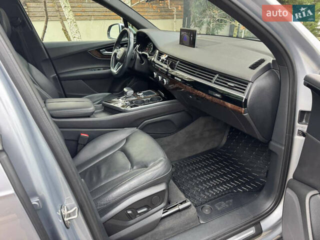 Серый Ауди Ку 7, объемом двигателя 3 л и пробегом 148 тыс. км за 24500 $, фото 26 на Automoto.ua