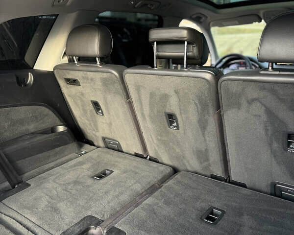 Серый Ауди Ку 7, объемом двигателя 3 л и пробегом 140 тыс. км за 28499 $, фото 44 на Automoto.ua