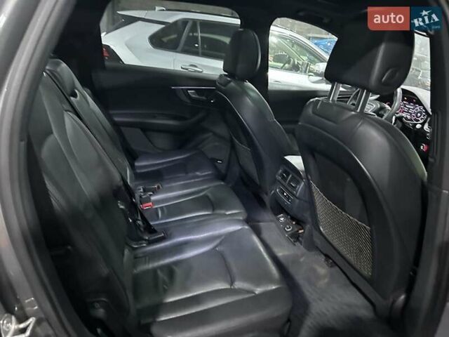 Ауді Ку 7 2017 у Києві на Automoto.ua Сірий Ауді Ку 7, об'ємом двигуна 3 л та пробігом 128 тис. км за 22900 $, фото 7 на Automoto.ua