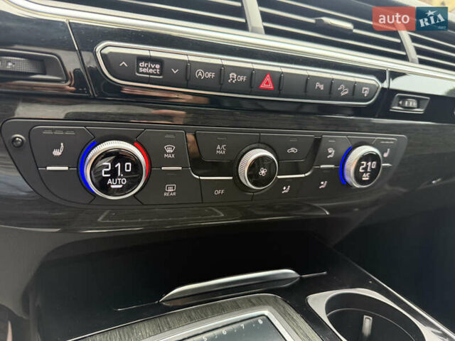 Сірий Ауді Ку 7, об'ємом двигуна 3 л та пробігом 194 тис. км за 22700 $, фото 18 на Automoto.ua