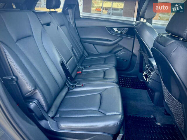 Сірий Ауді Ку 7, об'ємом двигуна 3 л та пробігом 190 тис. км за 27500 $, фото 40 на Automoto.ua