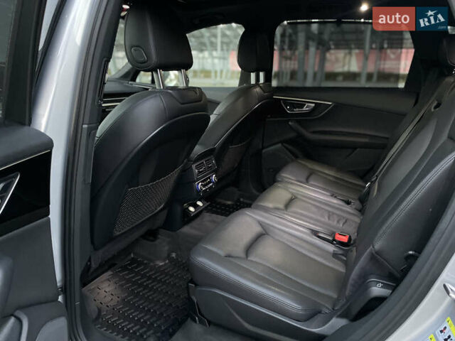 Сірий Ауді Ку 7, об'ємом двигуна 3 л та пробігом 138 тис. км за 28000 $, фото 17 на Automoto.ua