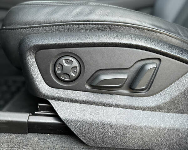 Серый Ауди Ку 7, объемом двигателя 3 л и пробегом 140 тыс. км за 28499 $, фото 24 на Automoto.ua