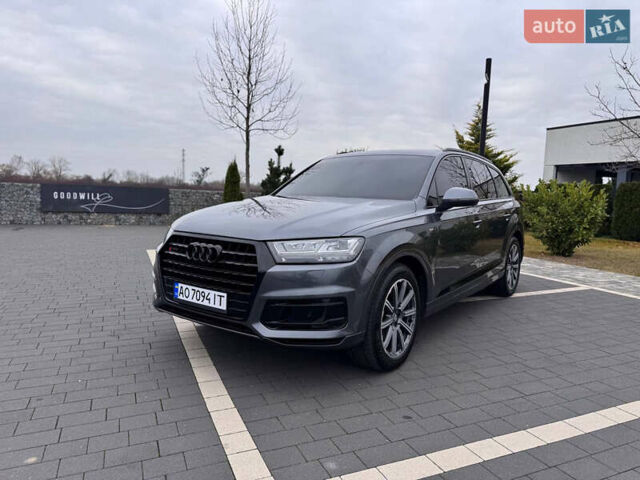 Серый Ауди Ку 7, объемом двигателя 2.97 л и пробегом 245 тыс. км за 30500 $, фото 1 на Automoto.ua