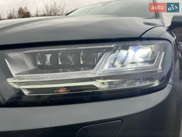 Серый Ауди Ку 7, объемом двигателя 3 л и пробегом 255 тыс. км за 38000 $, фото 12 на Automoto.ua