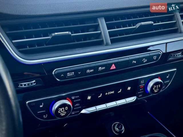 Серый Ауди Ку 7, объемом двигателя 3 л и пробегом 190 тыс. км за 26600 $, фото 52 на Automoto.ua