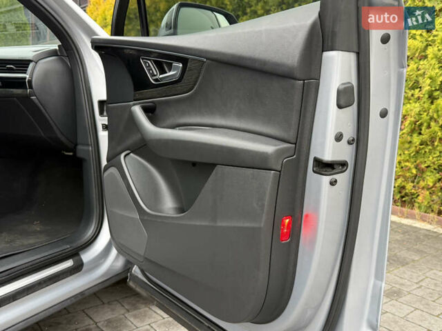 Серый Ауди Ку 7, объемом двигателя 3 л и пробегом 225 тыс. км за 22999 $, фото 41 на Automoto.ua