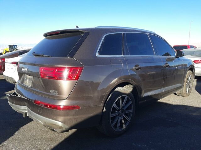 Серый Ауди Ку 7, объемом двигателя 3 л и пробегом 320 тыс. км за 16500 $, фото 5 на Automoto.ua