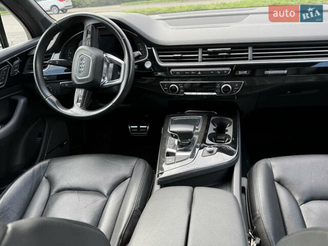 Серый Ауди Ку 7, объемом двигателя 3 л и пробегом 123 тыс. км за 33800 $, фото 15 на Automoto.ua