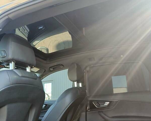 Серый Ауди Ку 7, объемом двигателя 3 л и пробегом 220 тыс. км за 23700 $, фото 44 на Automoto.ua