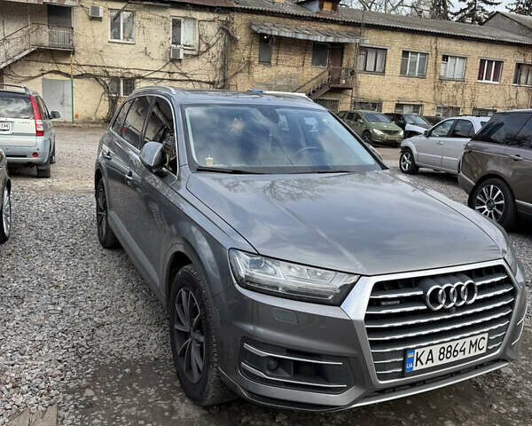 Серый Ауди Ку 7, объемом двигателя 3 л и пробегом 180 тыс. км за 33000 $, фото 3 на Automoto.ua
