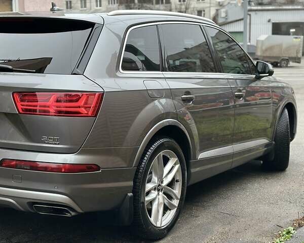 Серый Ауди Ку 7, объемом двигателя 3 л и пробегом 199 тыс. км за 31500 $, фото 6 на Automoto.ua