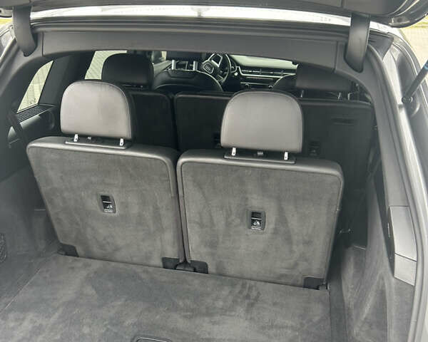 Сірий Ауді Ку 7, об'ємом двигуна 3 л та пробігом 175 тис. км за 26500 $, фото 19 на Automoto.ua