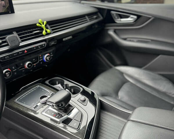 Серый Ауди Ку 7, объемом двигателя 3 л и пробегом 218 тыс. км за 25500 $, фото 15 на Automoto.ua