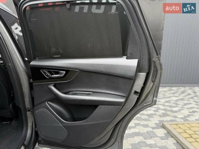 Серый Ауди Ку 7, объемом двигателя 3 л и пробегом 195 тыс. км за 21900 $, фото 71 на Automoto.ua