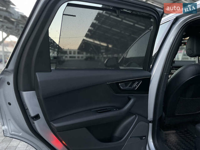 Сірий Ауді Ку 7, об'ємом двигуна 3 л та пробігом 138 тис. км за 28000 $, фото 18 на Automoto.ua