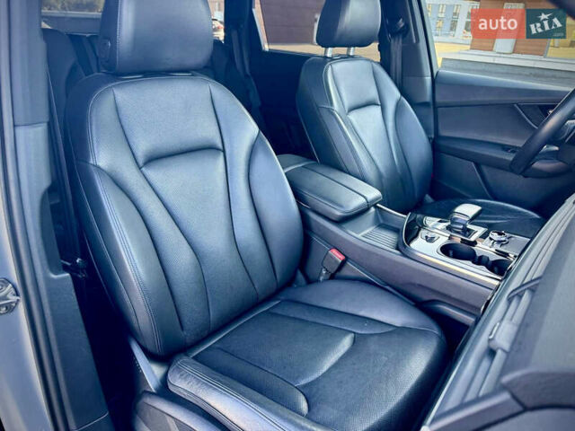 Серый Ауди Ку 7, объемом двигателя 3 л и пробегом 190 тыс. км за 26200 $, фото 47 на Automoto.ua