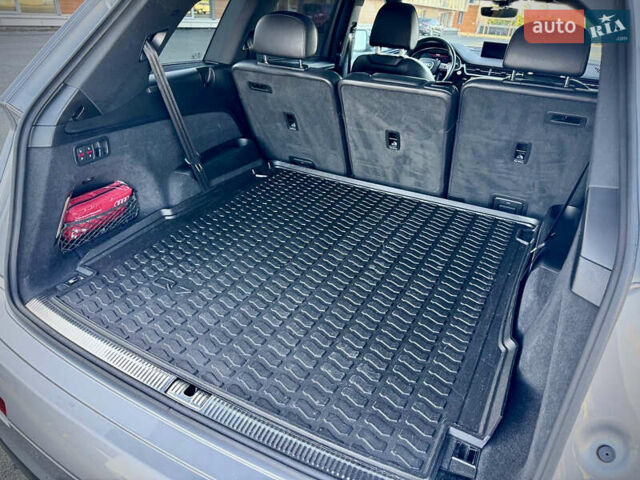 Серый Ауди Ку 7, объемом двигателя 3 л и пробегом 190 тыс. км за 26200 $, фото 34 на Automoto.ua
