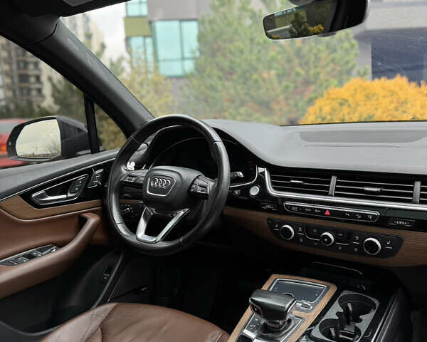 Серый Ауди Ку 7, объемом двигателя 2 л и пробегом 212 тыс. км за 29000 $, фото 13 на Automoto.ua