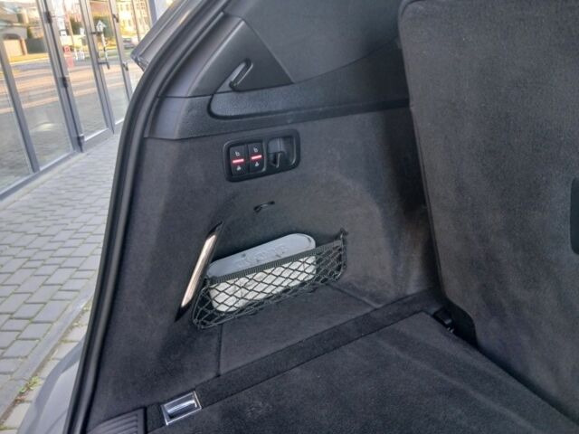 Серый Ауди Ку 7, объемом двигателя 0 л и пробегом 220 тыс. км за 21500 $, фото 17 на Automoto.ua