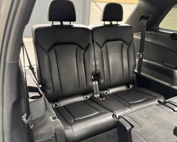 Ауді Ку 7 2017 у Богородчанах на Automoto.ua Сірий Ауді Ку 7, об'ємом двигуна 3 л та пробігом 115 тис. км за 34850 $, фото 29 на Automoto.ua