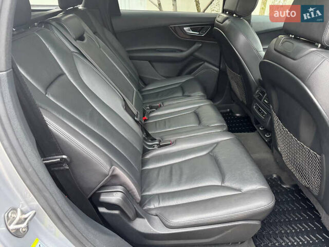 Серый Ауди Ку 7, объемом двигателя 3 л и пробегом 148 тыс. км за 24500 $, фото 25 на Automoto.ua