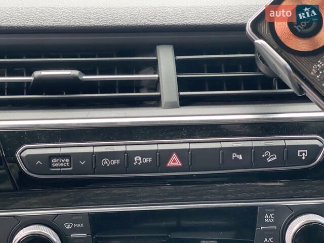 Серый Ауди Ку 7, объемом двигателя 3 л и пробегом 189 тыс. км за 24999 $, фото 46 на Automoto.ua