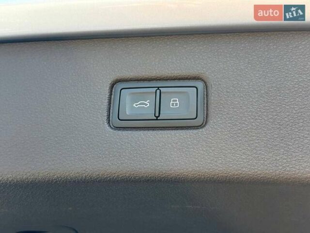 Серый Ауди Ку 7, объемом двигателя 3 л и пробегом 149 тыс. км за 27500 $, фото 87 на Automoto.ua