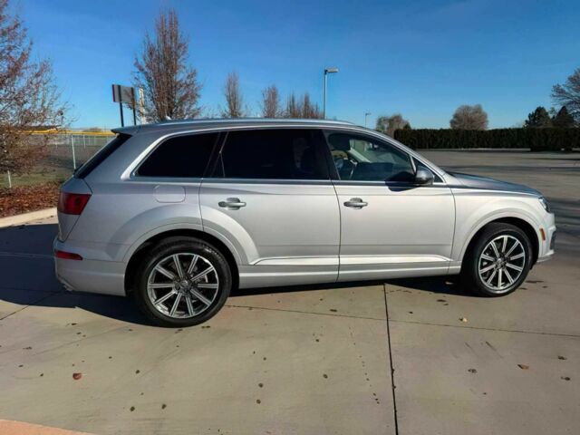 Серый Ауди Ку 7, объемом двигателя 3 л и пробегом 68 тыс. км за 7600 $, фото 7 на Automoto.ua