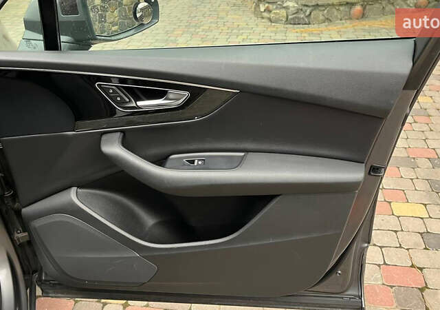 Серый Ауди Ку 7, объемом двигателя 3 л и пробегом 131 тыс. км за 24900 $, фото 29 на Automoto.ua