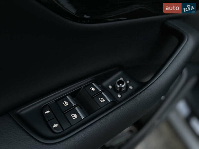 Сірий Ауді Ку 7, об'ємом двигуна 3 л та пробігом 138 тис. км за 28000 $, фото 13 на Automoto.ua