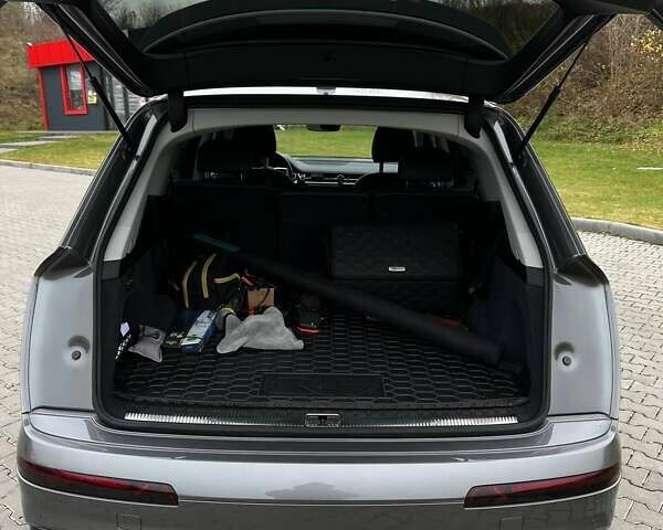 Серый Ауди Ку 7, объемом двигателя 3 л и пробегом 97 тыс. км за 34500 $, фото 14 на Automoto.ua