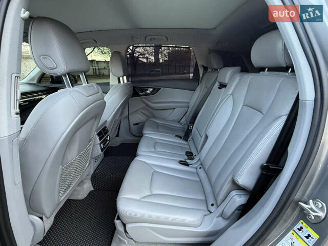 Сірий Ауді Ку 7, об'ємом двигуна 3 л та пробігом 206 тис. км за 26500 $, фото 30 на Automoto.ua