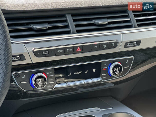 Сірий Ауді Ку 7, об'ємом двигуна 3 л та пробігом 247 тис. км за 36500 $, фото 59 на Automoto.ua