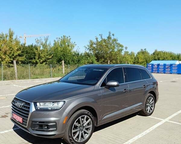 Серый Ауди Ку 7, объемом двигателя 3 л и пробегом 220 тыс. км за 23700 $, фото 1 на Automoto.ua