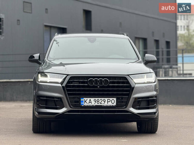 Серый Ауди Ку 7, объемом двигателя 2.97 л и пробегом 200 тыс. км за 33999 $, фото 2 на Automoto.ua