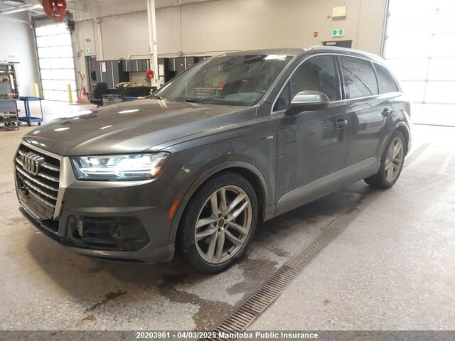 Серый Ауди Ку 7, объемом двигателя 3 л и пробегом 149 тыс. км за 25500 $, фото 2 на Automoto.ua