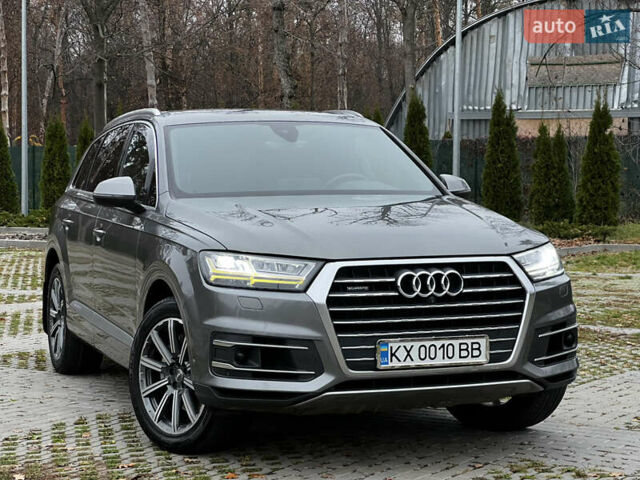 Серый Ауди Ку 7, объемом двигателя 3 л и пробегом 140 тыс. км за 29999 $, фото 2 на Automoto.ua