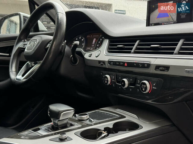 Серый Ауди Ку 7, объемом двигателя 1.98 л и пробегом 174 тыс. км за 22900 $, фото 16 на Automoto.ua
