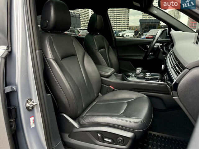 Серый Ауди Ку 7, объемом двигателя 3 л и пробегом 215 тыс. км за 25900 $, фото 51 на Automoto.ua