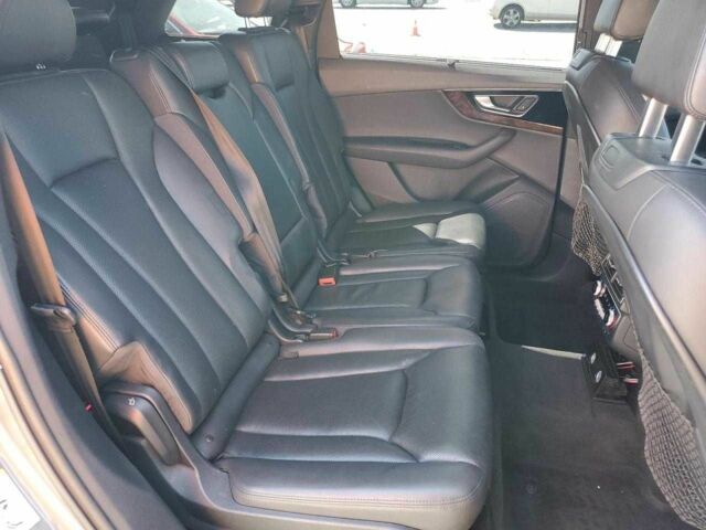 Серый Ауди Ку 7, объемом двигателя 3 л и пробегом 86 тыс. км за 10800 $, фото 7 на Automoto.ua