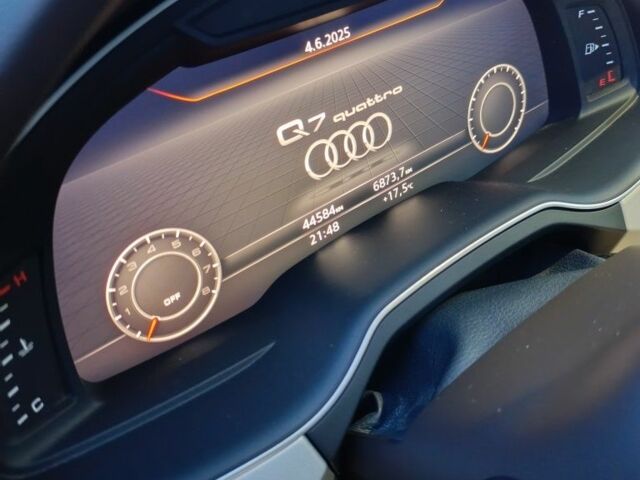 Серый Ауди Ку 7, объемом двигателя 2 л и пробегом 44 тыс. км за 35000 $, фото 5 на Automoto.ua