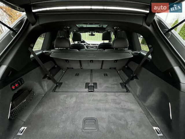 Серый Ауди Ку 7, объемом двигателя 3 л и пробегом 140 тыс. км за 29999 $, фото 22 на Automoto.ua