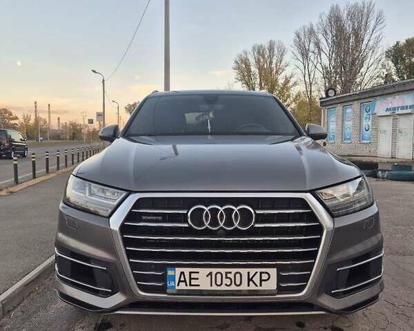 Сірий Ауді Ку 7, об'ємом двигуна 3 л та пробігом 147 тис. км за 29500 $, фото 5 на Automoto.ua