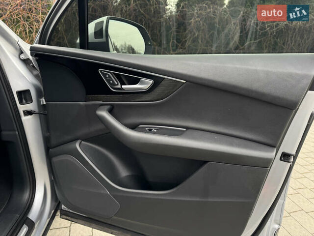 Сірий Ауді Ку 7, об'ємом двигуна 3 л та пробігом 225 тис. км за 20900 $, фото 32 на Automoto.ua