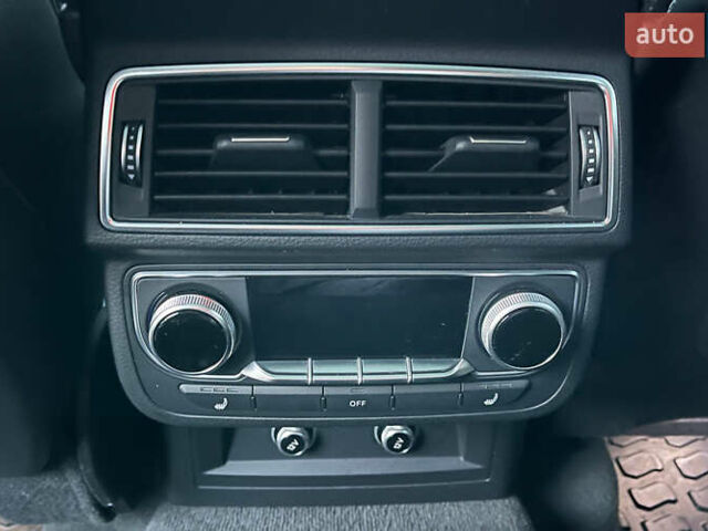 Сірий Ауді Ку 7, об'ємом двигуна 3 л та пробігом 178 тис. км за 32900 $, фото 20 на Automoto.ua